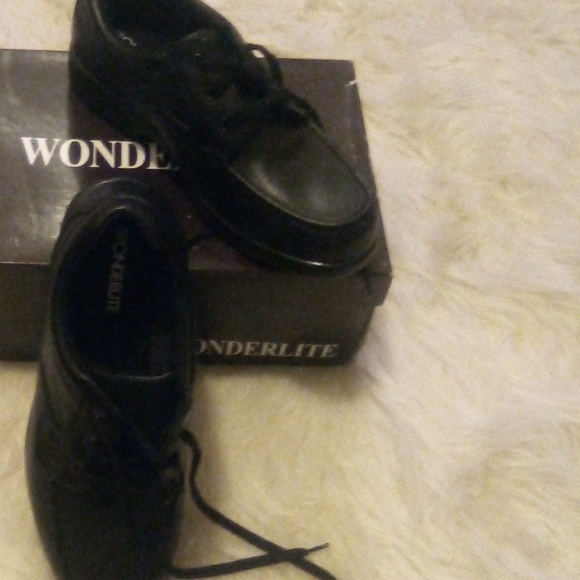wonderlite shoes
